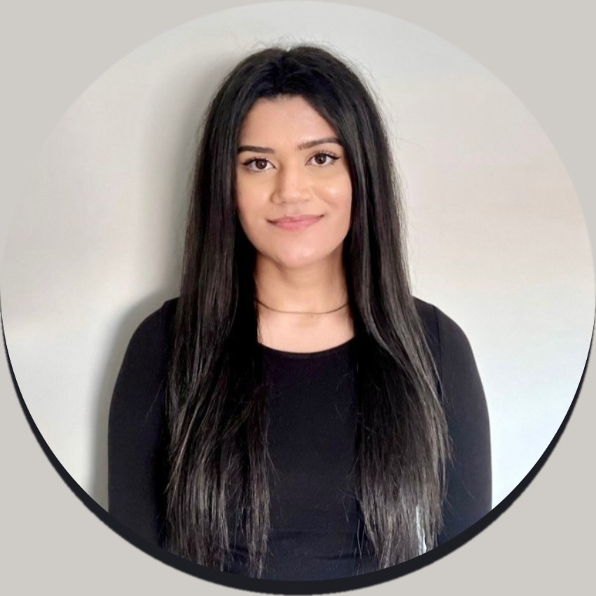 Fatma, founder of ClearBooksByFA